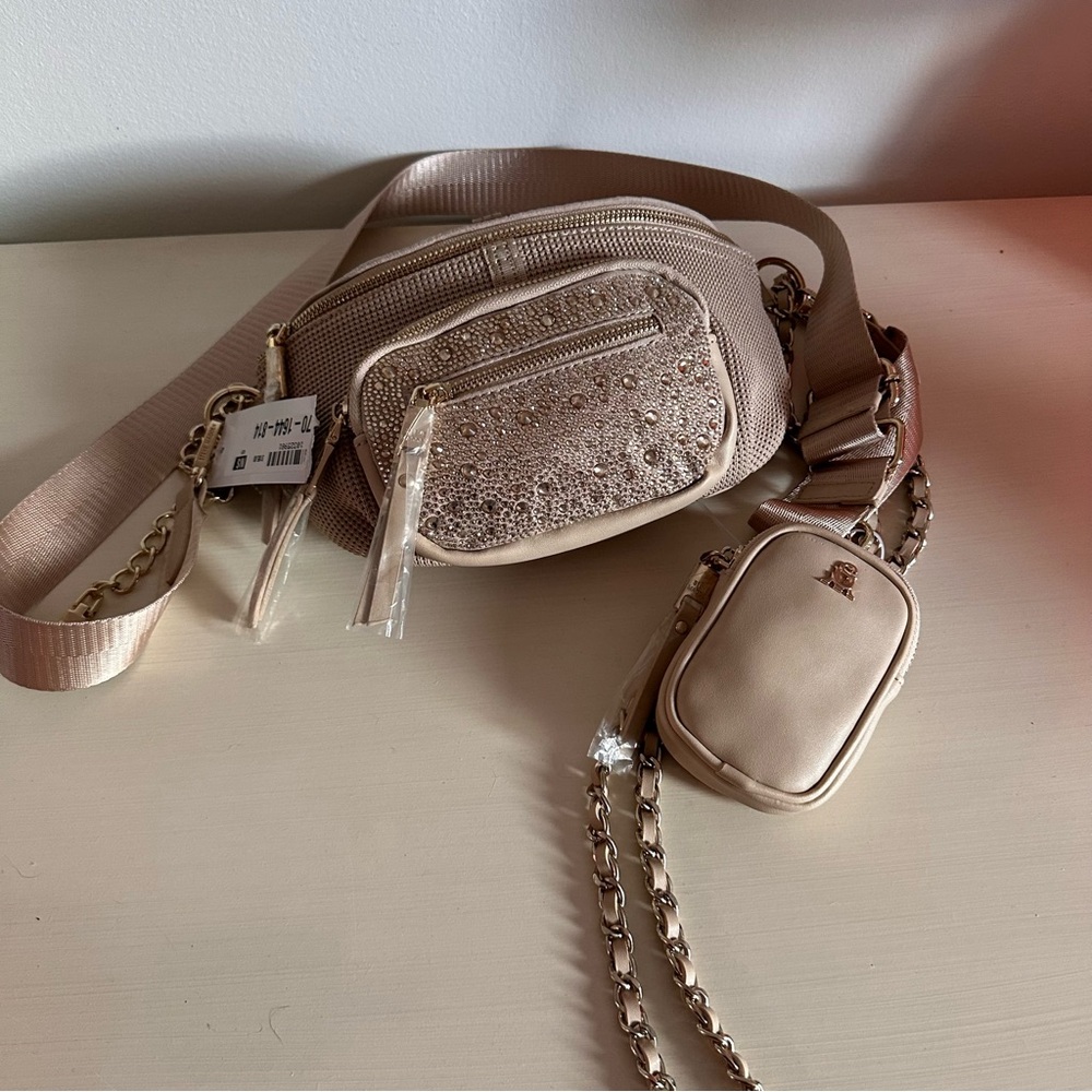 Steve Madden champagne fanny pack with clip on coin purse